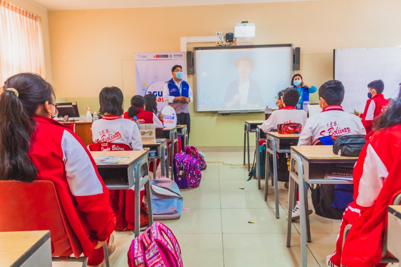 Otass y EPS enseñaron con Agua Clases a más de 7 mil escolares de 11 regiones